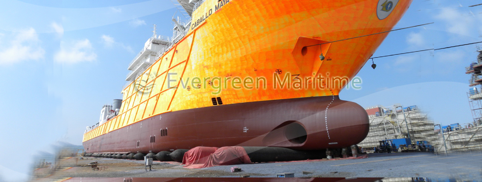 DSV Launched by Marine Air Bags