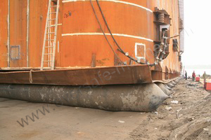 Steel portable cofferdam launched with marine airbags
