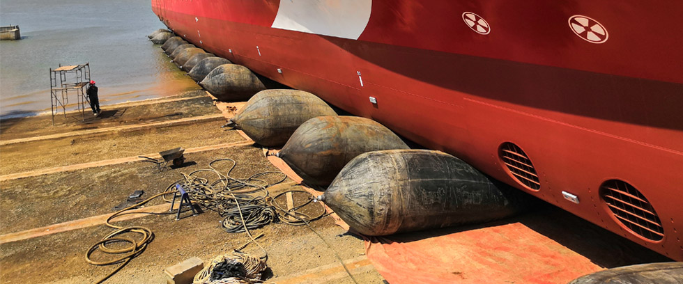 The 85 m catamaran RoPax ferry launched with marine airbags