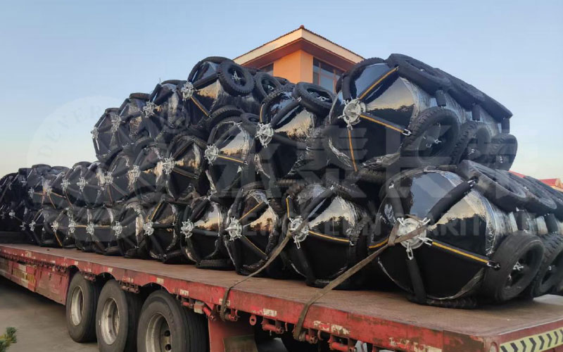 Evergreen Maritime Delivers 720 Solid Foam Fenders to Russian Arctic Ocean Project